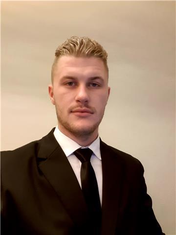 Insegnante di inglese livello c2 offre lezioni private online su skype