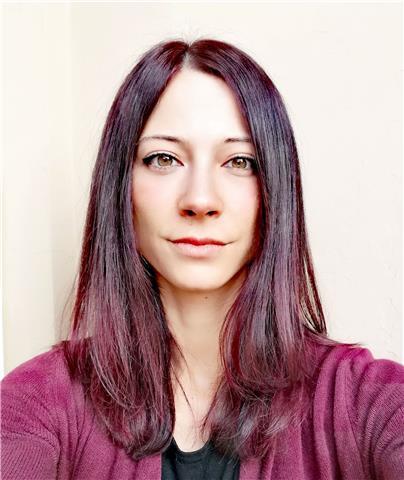 Impartisco lezioni private e online di inglese, italiano e matematica per ragazzi di diverse età, con 3 anni di esperienza di tutoraggio, a torino città