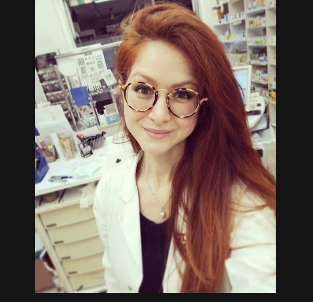 Laureata in chimica e tecnologie farmaceutiche, offre ripetizioni di materie scientifiche come matematica, fisica, chimica e scienze fino al biennio di scuole superiori