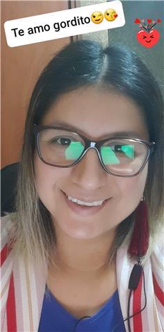 Profesora titulada con mas de 10 años de experiencia en el dictado de clases en IE y en forma individual. Con conocimientos de aulas virtuales