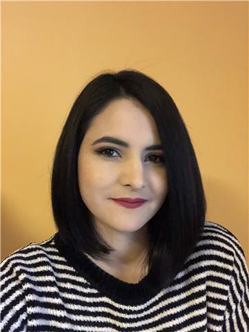 Doy clases particulares de fotografía, están basadas en un método teórico-práctico ( más del segundo qué del primero) dónde podrás aprender muy rápido