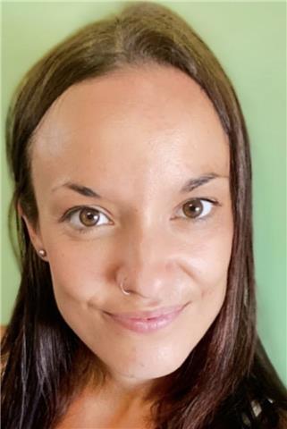 Maestra de educación infantil y psicopedagoga , estudiante de doctorado de psicología Clínica, ofrece clases particulares de lengua y literatura a estudiantes de primaria, secundaria y bachillerato
