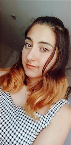 Profesora de lengua castellana y literatura, lengua catalana y literatura y matemáticas , imparto temario hasta 2 de bachillerato