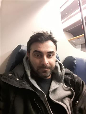 Laureando ingegneria gestionale impartisce lezioni di matematica per elementari medie e biennio superiore