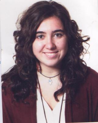 Profesora de inglés para la práctica de conversación y explicar la teoria aplicada a la práctica. 
puedo dar clases nivel de primaria eso y bachillerato