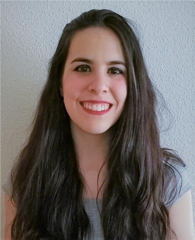 Ingeniera da clases de ciencias