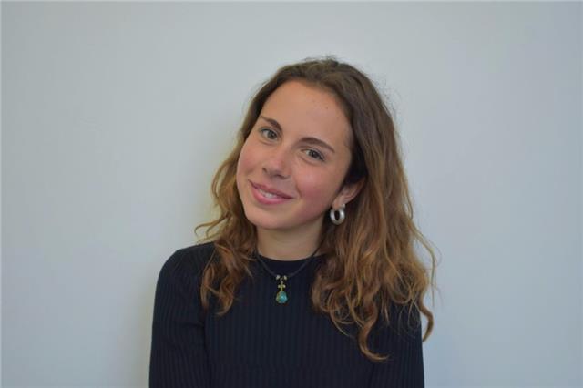 Insegnante di inglese, recentemente laureata al King's College of London offre lezioni per persone di ogni età utilizzando metodi originali e tutto fuorché noiosi