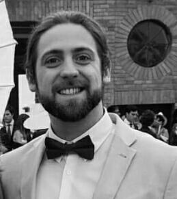 Soy profesor de ingles nativo (inglaterra) y certificado con experiencia en academias oficiales y de prestigio