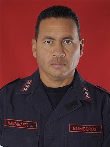 PROFESOR MATEMATICAS OFRECE AYUDA A ESTUDIANTES