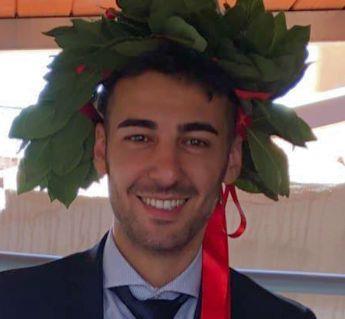 Sono Angelo e ho 27 anni. Offro ripetizioni di Algebra, Storia, Filosofia ed educazione fisica