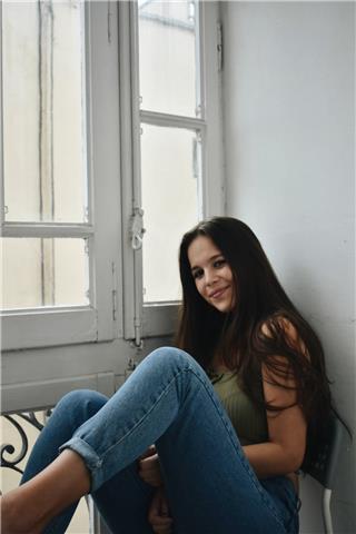 Imparto clases y refuerzo para asignaturas de primaria y secundaria, preferencia en Inglés