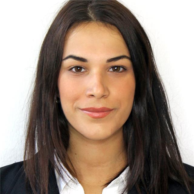 Ragazza laureta offre ripetizioni di storia, scienze ed italiano per ragazzi delle medie e bimbi delle elementari. Zona Lodi o Milano