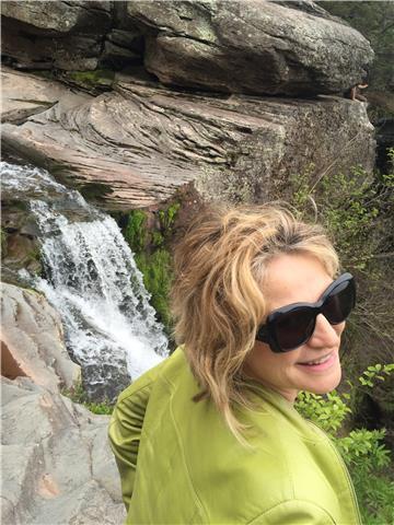 ¿quieres comprender y mantener una conversación en inglés en el mundo real?