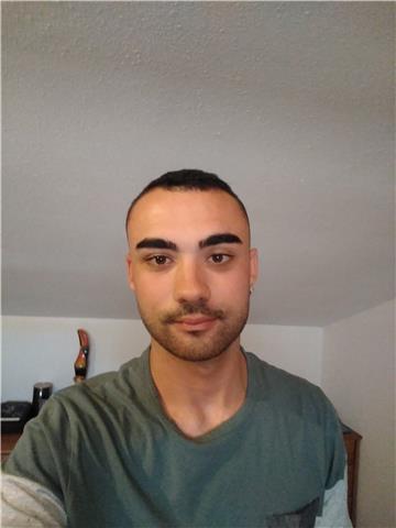 Doy clases particulares a alumnos y alumnas de primaria, eso y bachiller