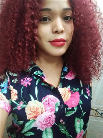 Profesor escolar, puedo dictar clases en primaria y bachillerato, de matemáticas o de inglés. Tengo conocimiento en los dos campos