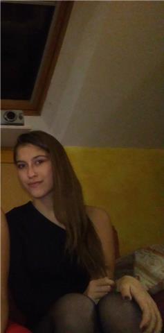 Cursando 3°bellas artes doy clases de dibujo técnico para eso y bachiller