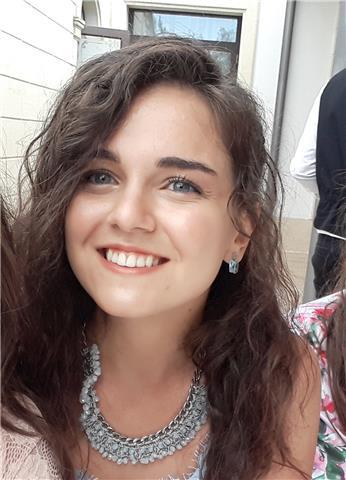 Diplomata in lingue offre ripetizioni e preparazione per certificazioni