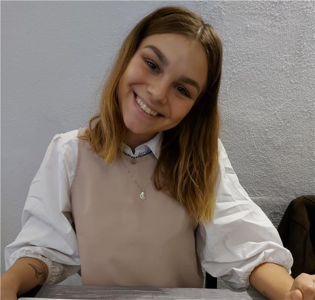 Studentessa di Design offre ripetizioni di disegno tecnico, storia dell arte