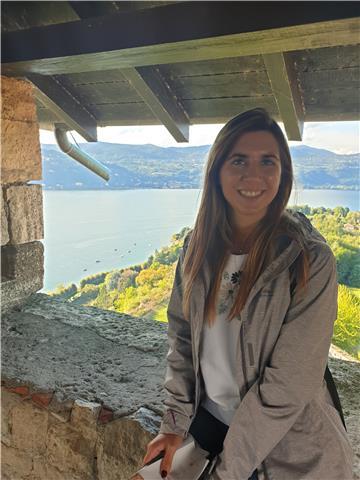 Docente della scuola secondaria offre ripetizioni di materie letterarie e di studio