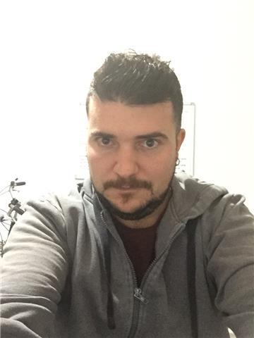 Studente universitario offro lezioni di storia