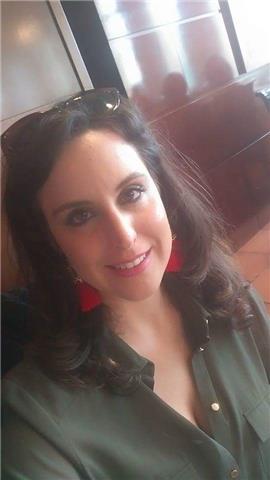 Profesora titulada y con más de 10 años de experiencia ofrece clases personalizadas y para todas las edades de piano y lenguaje musical