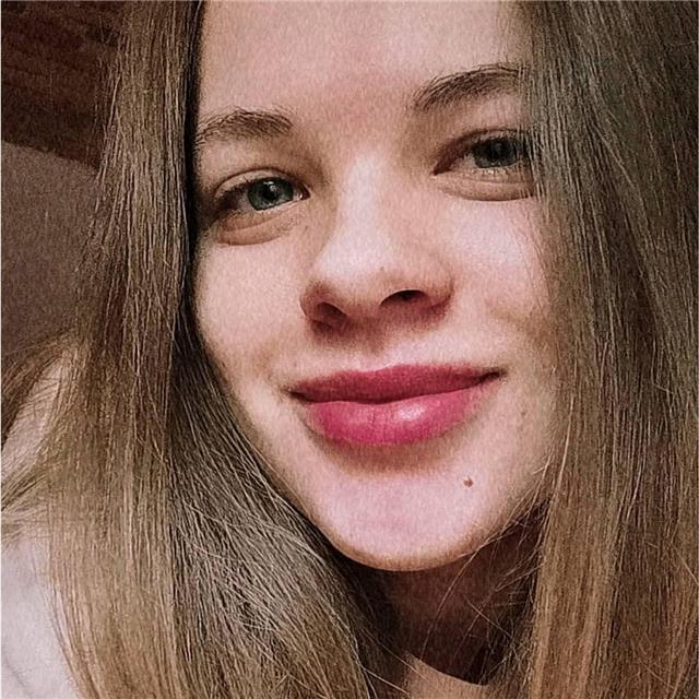 Studentessa di ingegneria informatica con diploma in liceo classico indirizzo scienze umane