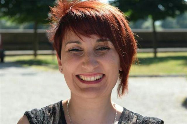 Appassionata di francese, conoscenza approndita, offro grammatica, conversione, letteratura. No laurea per interruzione corso di studi in lingue