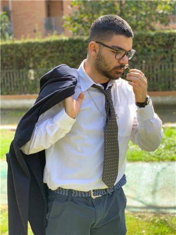 sono Tomas Antonelli ripetizioni storia per studenti si scuola elementare medie e preparazione esame di 3 media
