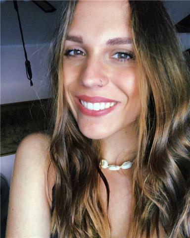 Studentessa universitaria, precedentemente diplomata al liceo linguistico, offro ripetizioni e aiuto compiti per alunni di scuole elementari e medie