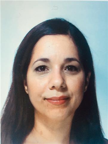 Insegnante madrelingua spagnola. laureata in lingue. maestra di spagnolo a scuola elementare e medie