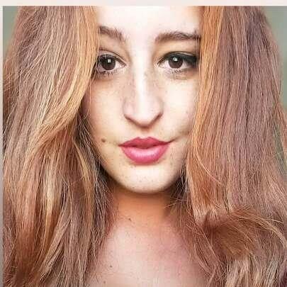 Insegnante per inglese ed italiano e materie umanistiche in generale