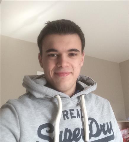 Etudiant en informatique diplomé du supérieur en math forte