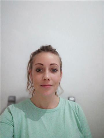 Profesora con certificado en TEFL con mas de 10 años de experiencia en docencia tanto presencial como telematica. Abarcando todos los edades y attendiendo todo los niveles y temarios especificos requeridos por mis alumnos