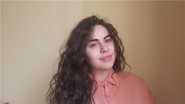 Studentessa con certificazione propone lezioni di lingua spagnola Napoli