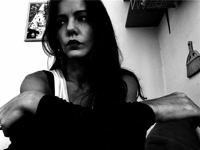 Insegnante abilitata impartisce ripetizioni di tutte le materie delle scuole elementari e medie. 
disegno tecnico, matematica e fisica per licei