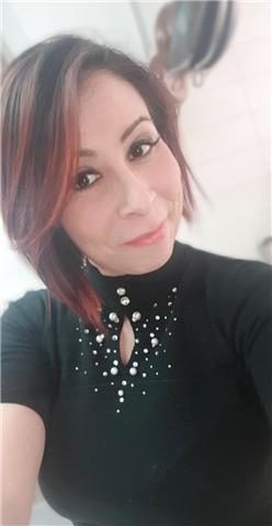 Laureanda in giurisprudenza con tanti anni di esperienza nel mondo delle ripetizioni, diplomata al liceo classico