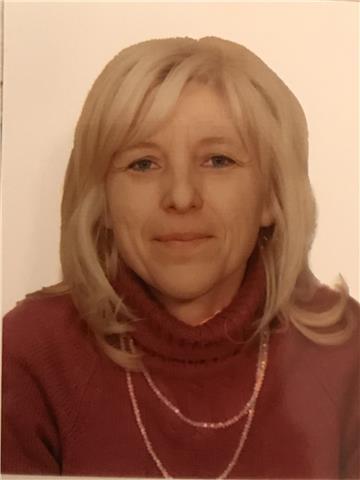 laureata in psicologia clinica e di comunità con diploma liceo linguistico