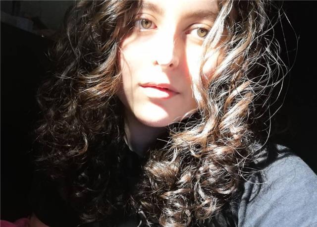 Ragazza di 18 anni offre lezioni di filosofia, scienze umane, letteratura italiana fino al quarto anno di liceo.
Offro inoltre lezioni di pianoforte e teoria musicale