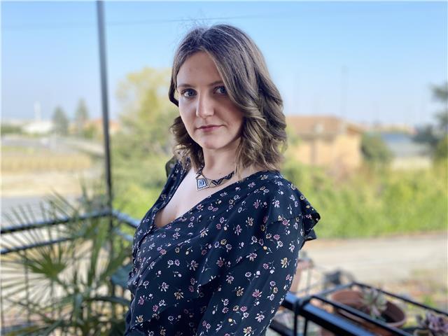 Studentessa universitaria volenterosa con esperienza offre ripetizioni/aiuto compiti online