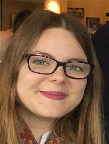 Laureanda in Scienze della Mediazione Linguistica si offre per ripetizioni per ragazzi dalle elementari alle superiori. Posso seguire gli studenti per queste materie: Inglese, Spagnolo, Francese, Italiano, Storia, Geografia, Materie scientifiche fino alle