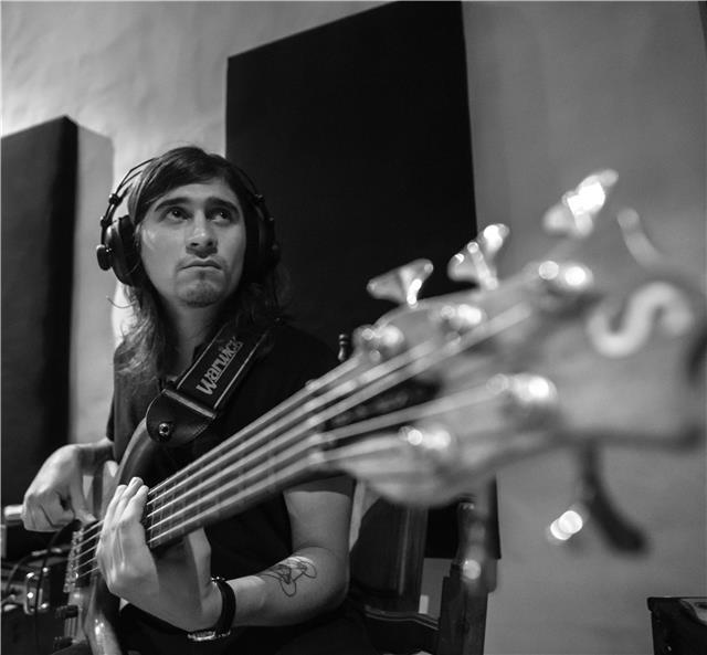 Clases de bajo eléctrico - titulado conservatorio liceu