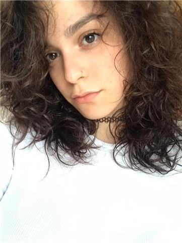 Sono una ex studentessa dal Liceo De Rogatis Fioritto, vorrei offrire lezioni private di Inglese, ho una buona conoscenza della lingua ed a breve prenderò il B2 in inglese. So la base grammaticale dell'inglese fino a saper fare una conversazione