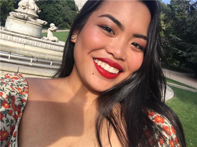 Anna Elizabeth Alipustain