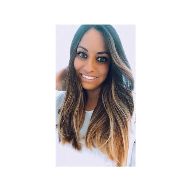 Lezioni di inglese individuali. orari e giorni da concordare.zona: campania, ma se è necessario anche lezioni online per studenti di altre regioni