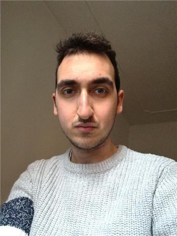 Laureato in scienze storiche (110l/110), offre ripetizioni in storia, filosofia, italiano, storia dell'arte e inglese