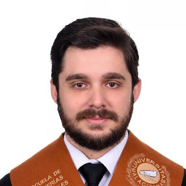 Estudiante de último curso de ingeniería se ofrece para clases de tecnología, informática, matemáticas e historia