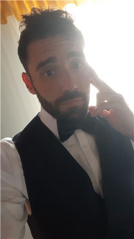 Modern languages expert, native english living in madrid