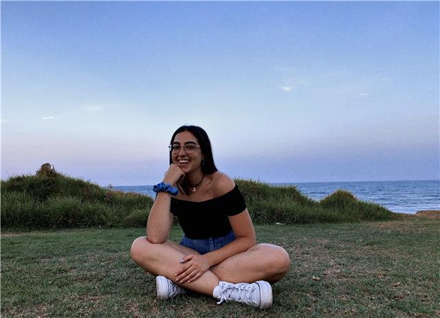 Estudiante con nivel de inglés avanzado ofrece clases particulares de primaria, ESO y Bachiller