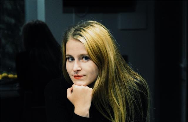 Doy clases particulares a niños desde primero hasta sexto de primaria de todas las asignaturas. (estoy haciendo segundo de bachillerato)