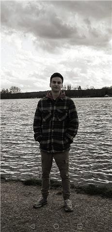 Buenas gente. Enseño inglés y estoy buscando estudiantes online ahora que trabajamos desde casa. Clases personalizadas para que puedas hablar fluidame